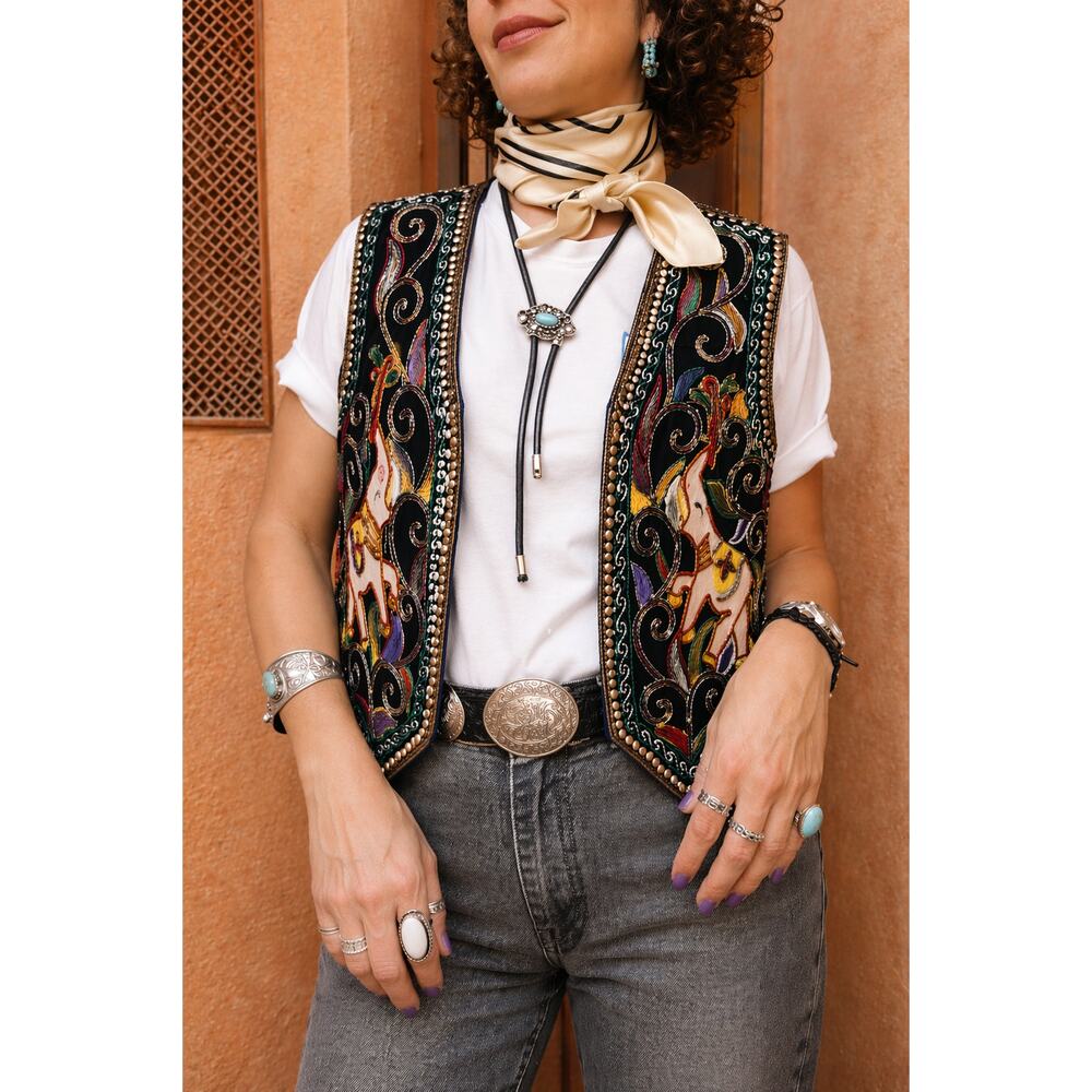 Vintage India Elephant Embroidered Velvet Vest 70s Boho Luxe Festival Western
